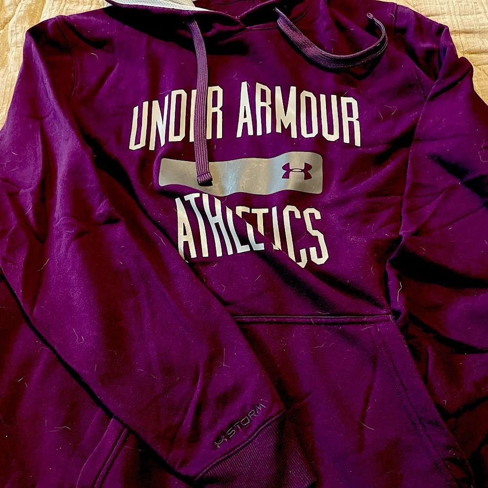 Under Armour vintage sweatshirt